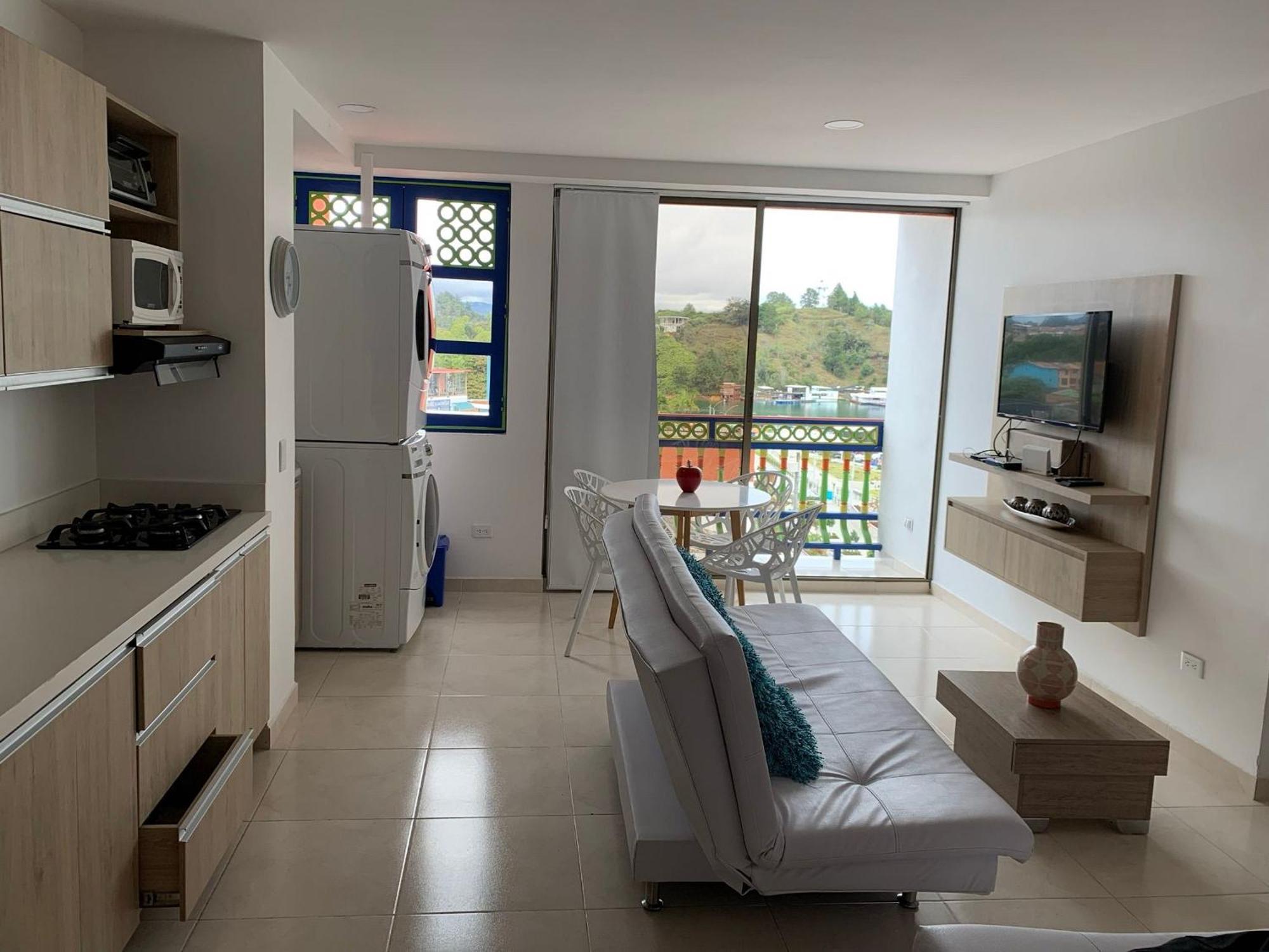 Apartamentos San Jose Vistal Al Lago, Cerca Del Parque. Guatape. 外观 照片